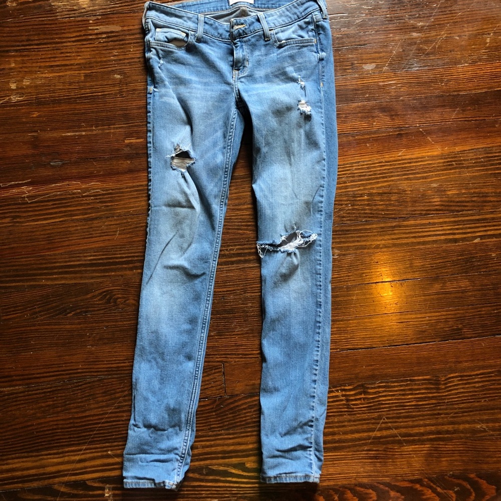 ripped hollister skinny jeans